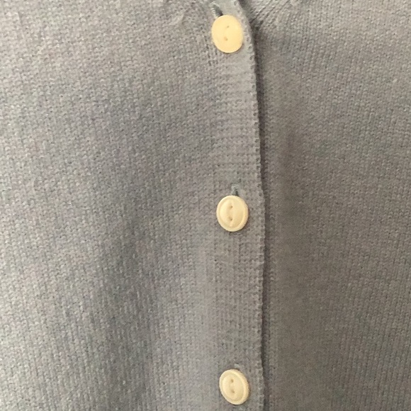 CASHMEREJones NY Sweater - Picture 3 of 9